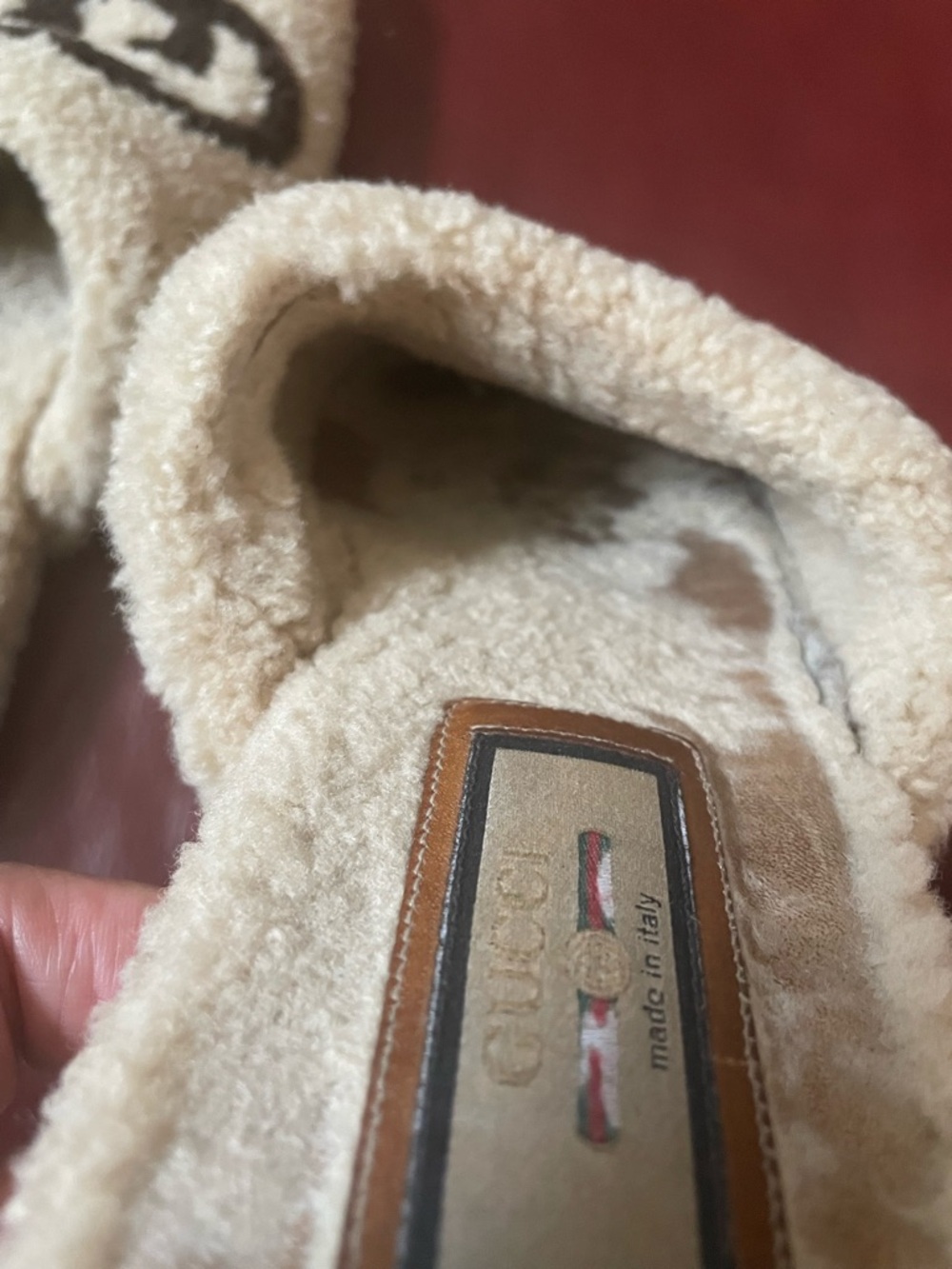 Gucci Beige Shearling Logo Slide Shearling Slippers, Size 38 - Picture 11 of 11